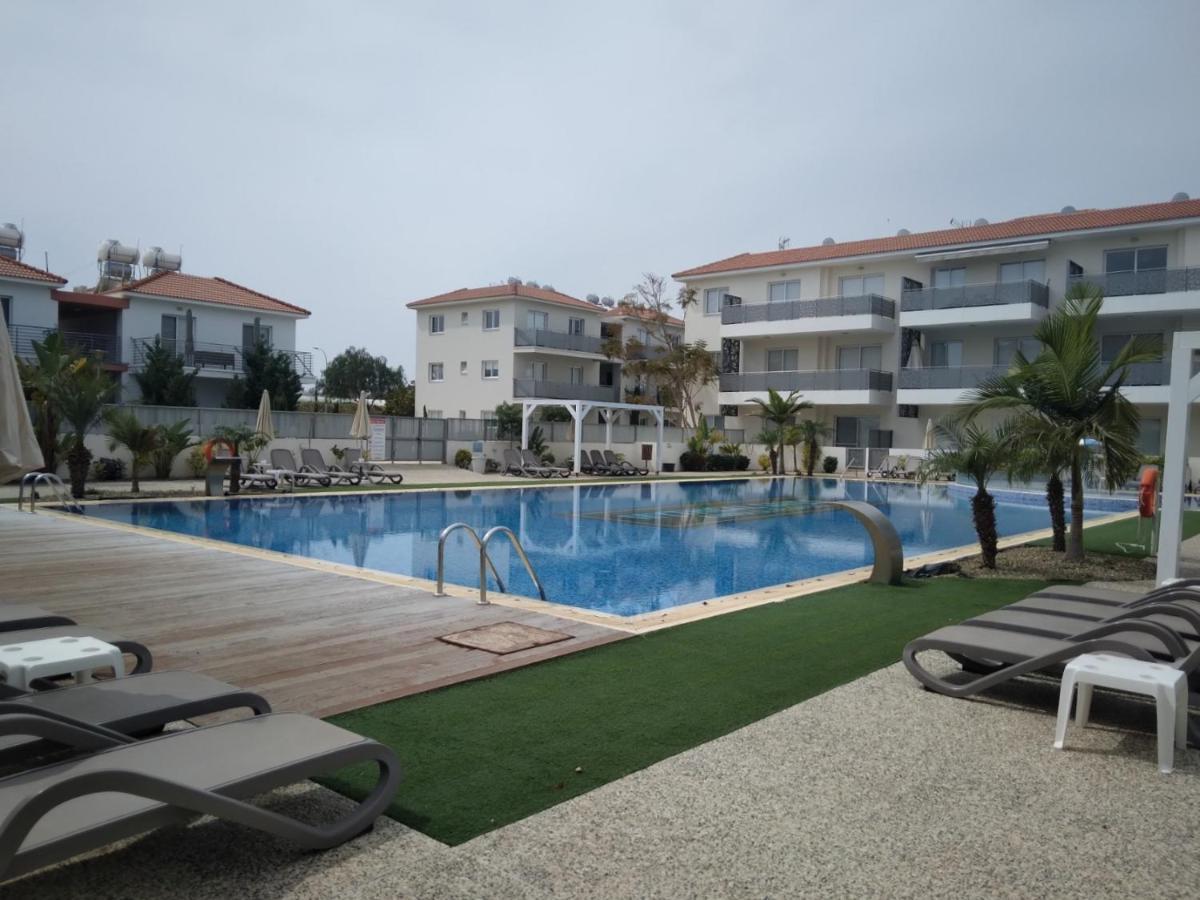 Sweet Retreat Apartment Paralimni Exterior foto