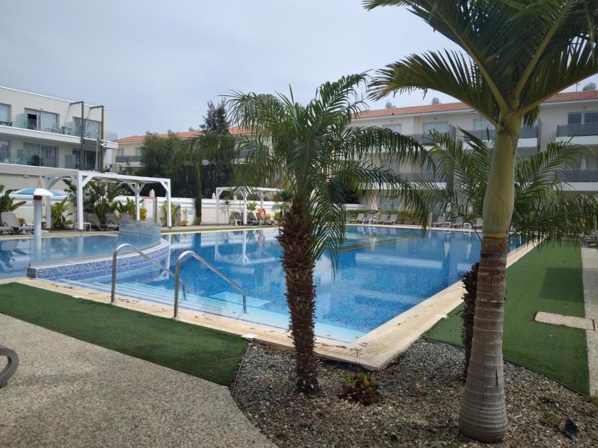 Sweet Retreat Apartment Paralimni Exterior foto