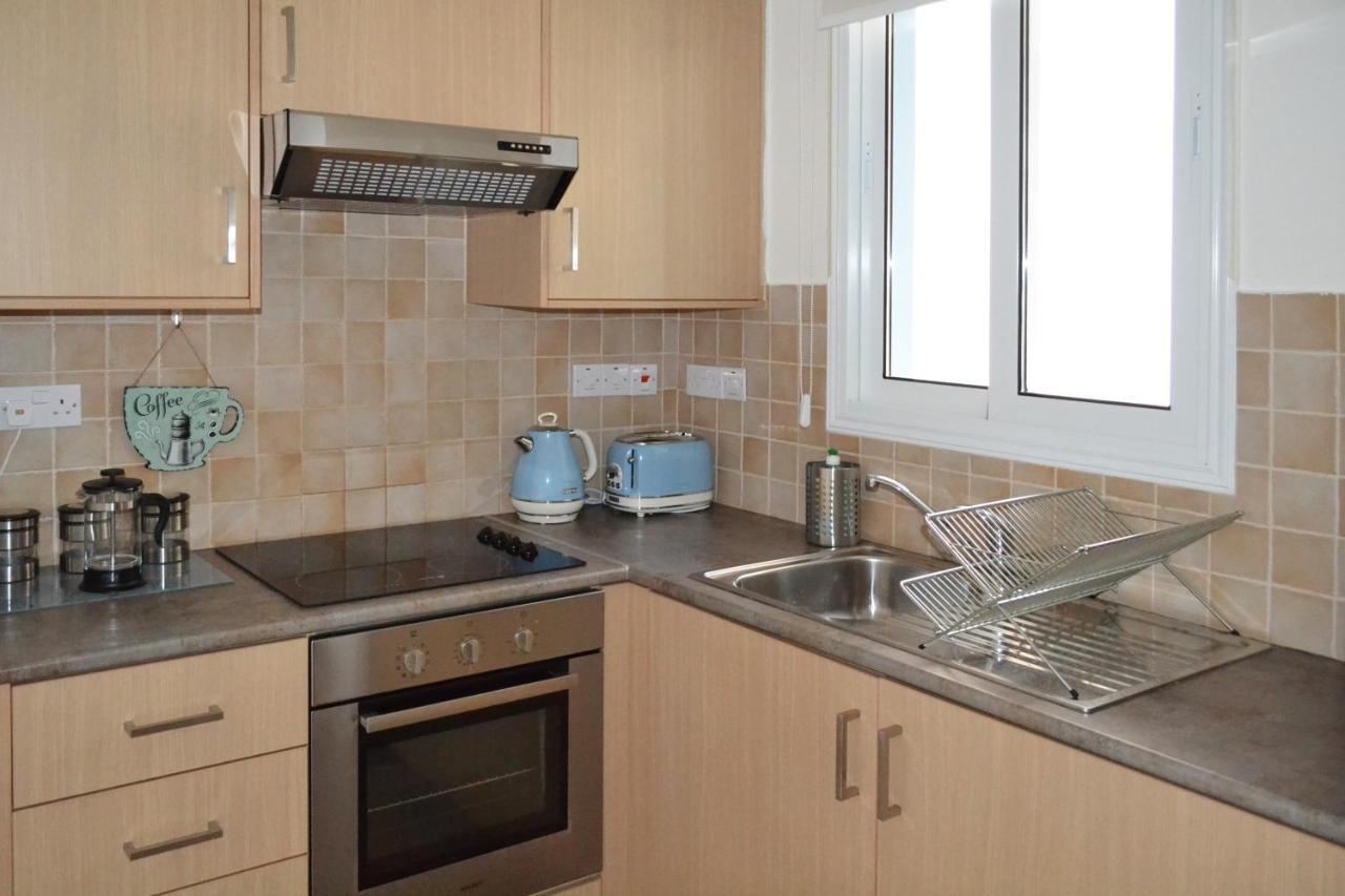 Sweet Retreat Apartment Paralimni Exterior foto
